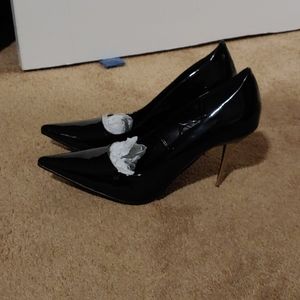 Very sexy 4 inch high heels pumps